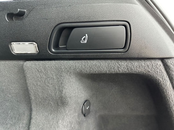 Used Audi Q5 2010 for sale - 76333182: Photo 27