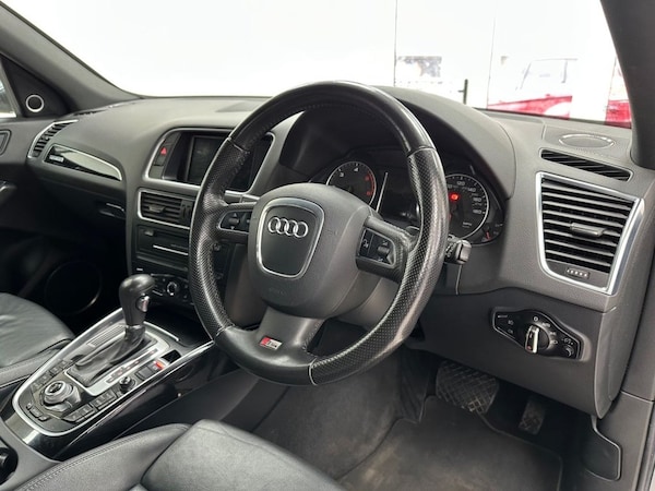 Used Audi Q5 2010 for sale - 76333182: Photo 44