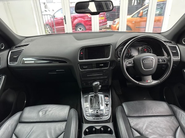 Used Audi Q5 2010 for sale - 76333182: Photo 4
