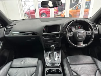 Used Audi Q5 2010 for sale - 76333182: Photo 4