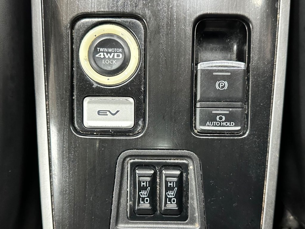 Used Mitsubishi Outlander 2017 for sale - 77275816: Photo 26