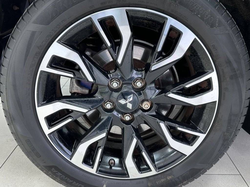 Used Mitsubishi Outlander 2017 for sale - 77275816: Photo 35