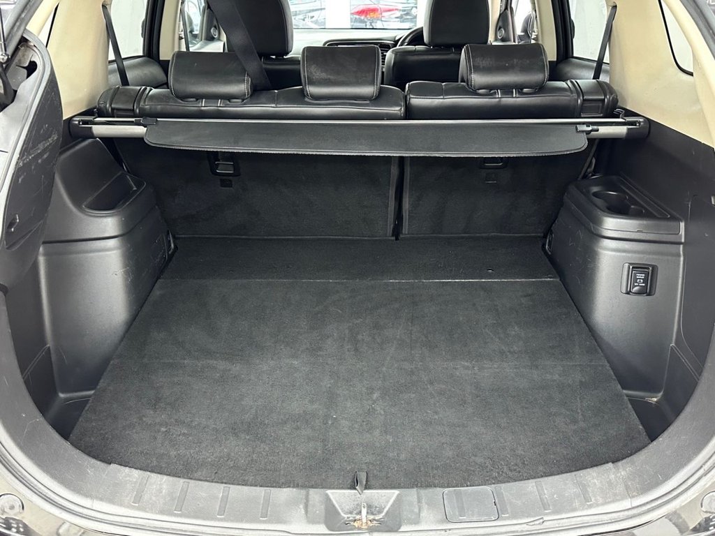 Used Mitsubishi Outlander 2017 for sale - 77275816: Photo 40