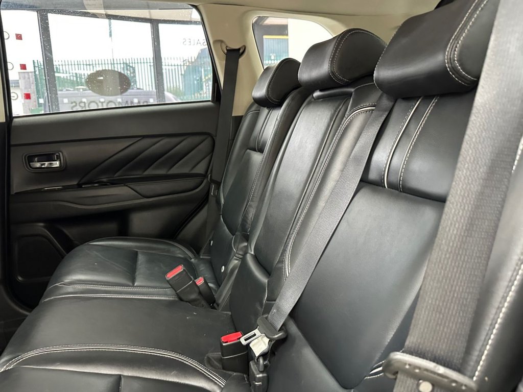 Used Mitsubishi Outlander 2017 for sale - 77275816: Photo 43