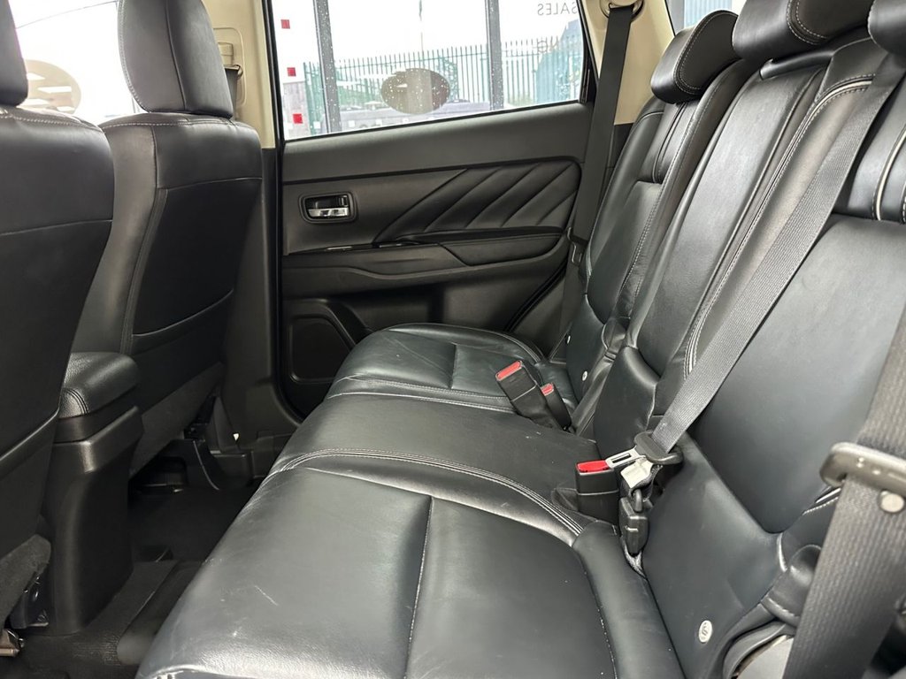 Used Mitsubishi Outlander 2017 for sale - 77275816: Photo 44