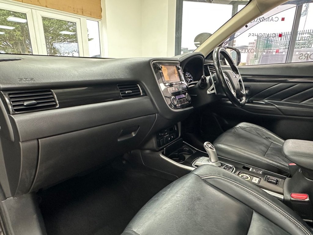 Used Mitsubishi Outlander 2017 for sale - 77275816: Photo 50