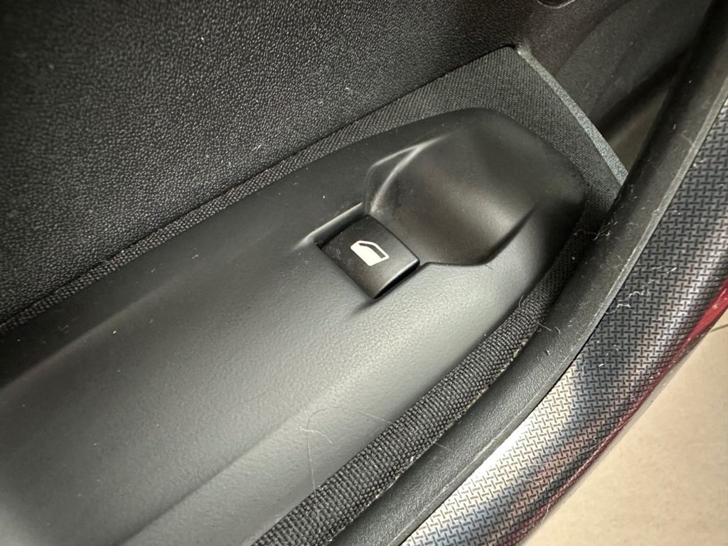 Used Peugeot 2008 2016 for sale - 76430019: Photo 26