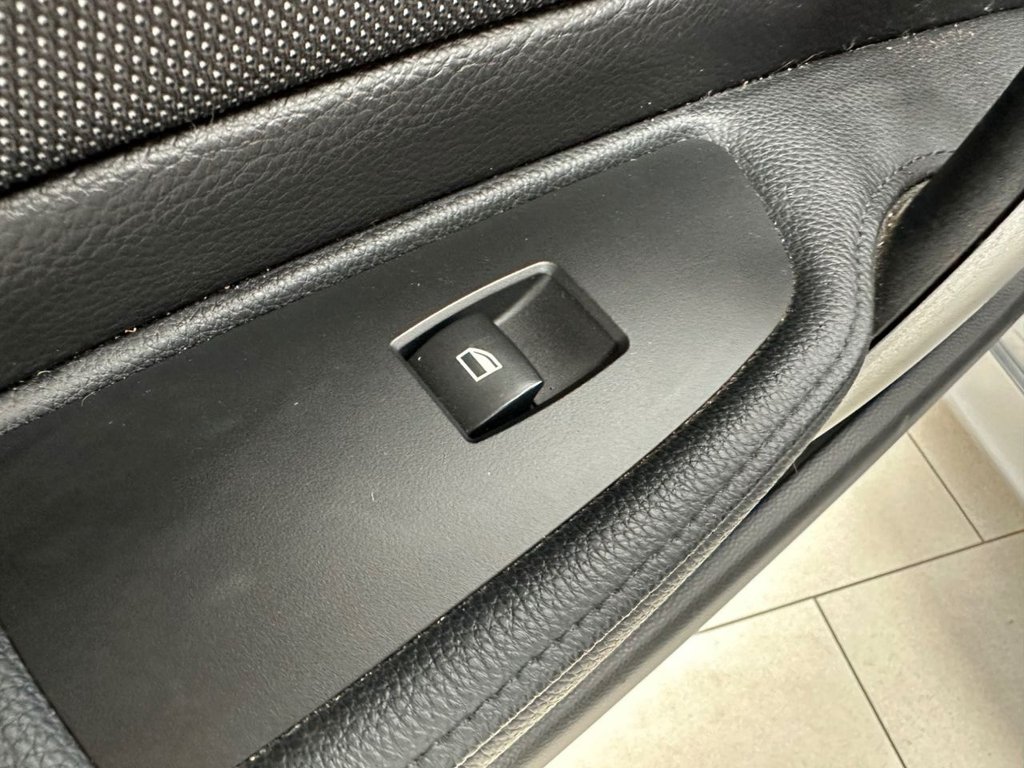 Used BMW 1 Series 2009 for sale - 76396326: Photo 25