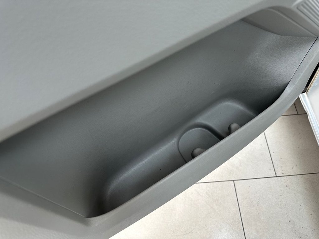 Used Volkswagen Transporter Shuttle 2019 for sale - 76563352: Photo 25