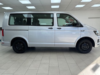 Used Volkswagen Transporter Shuttle 2019 for sale - 76563352: Photo