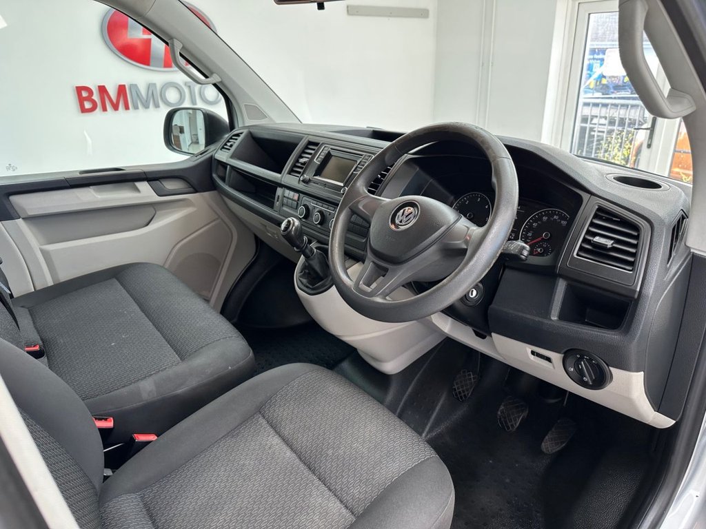 Used Volkswagen Transporter Shuttle 2019 for sale - 76563352: Photo 3