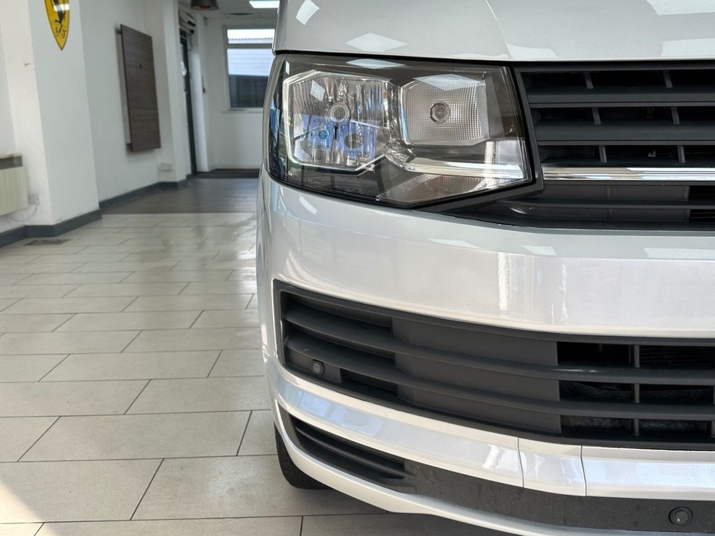 Used Volkswagen Transporter Shuttle 2019 for sale - 76563352: Photo 9
