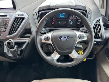 Used Ford Tourneo Custom 2017 for sale - 78818909: Photo