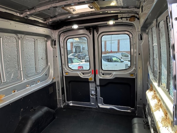 Used Ford Transit 2018 for sale - 76185190: Photo 26