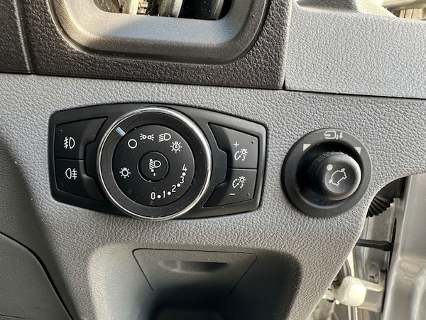 Used Ford Transit 2018 for sale - 76185190: Photo 43