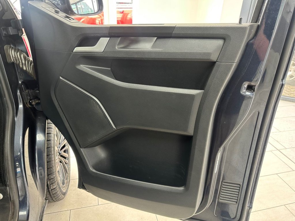 Used Volkswagen Transporter Shuttle 2017 for sale - 77692695: Photo 21