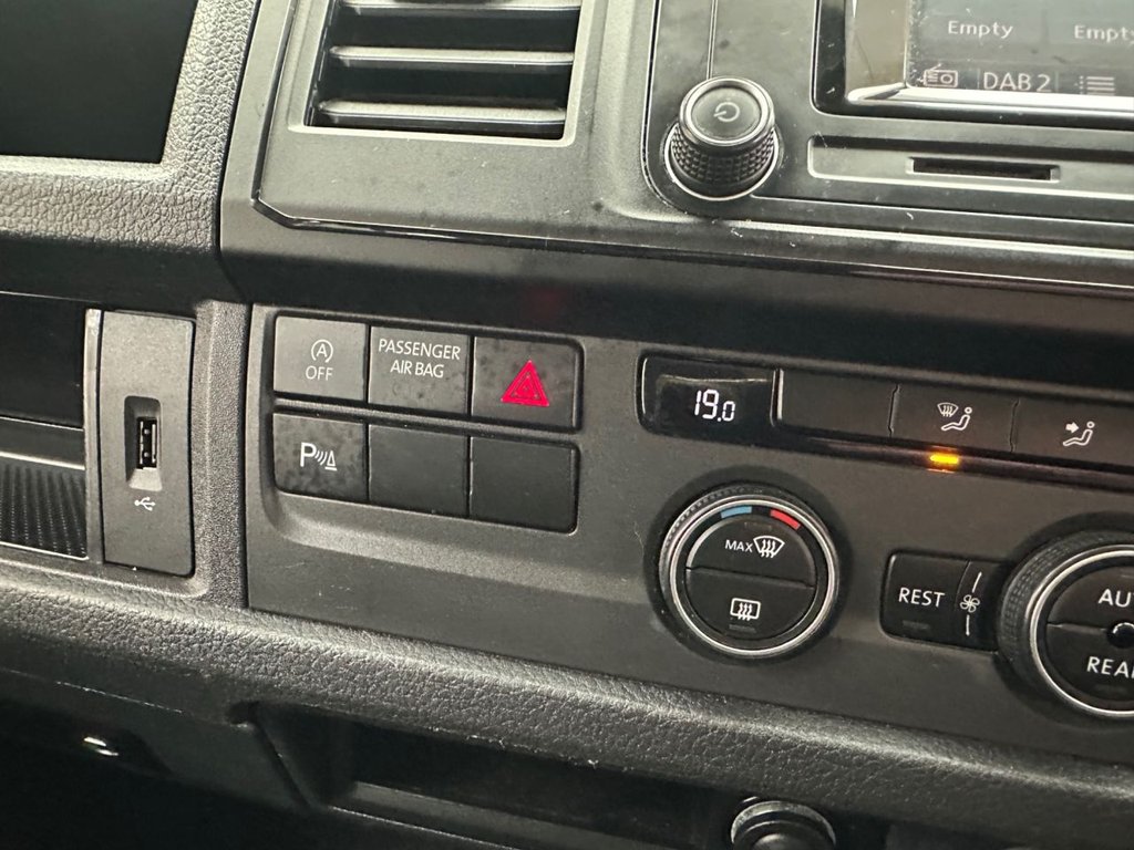 Used Volkswagen Transporter Shuttle 2017 for sale - 77692695: Photo 35