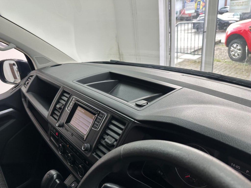 Used Volkswagen Transporter Shuttle 2017 for sale - 77692695: Photo 39