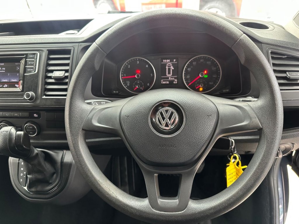 Used Volkswagen Transporter Shuttle 2017 for sale - 77692695: Photo 4
