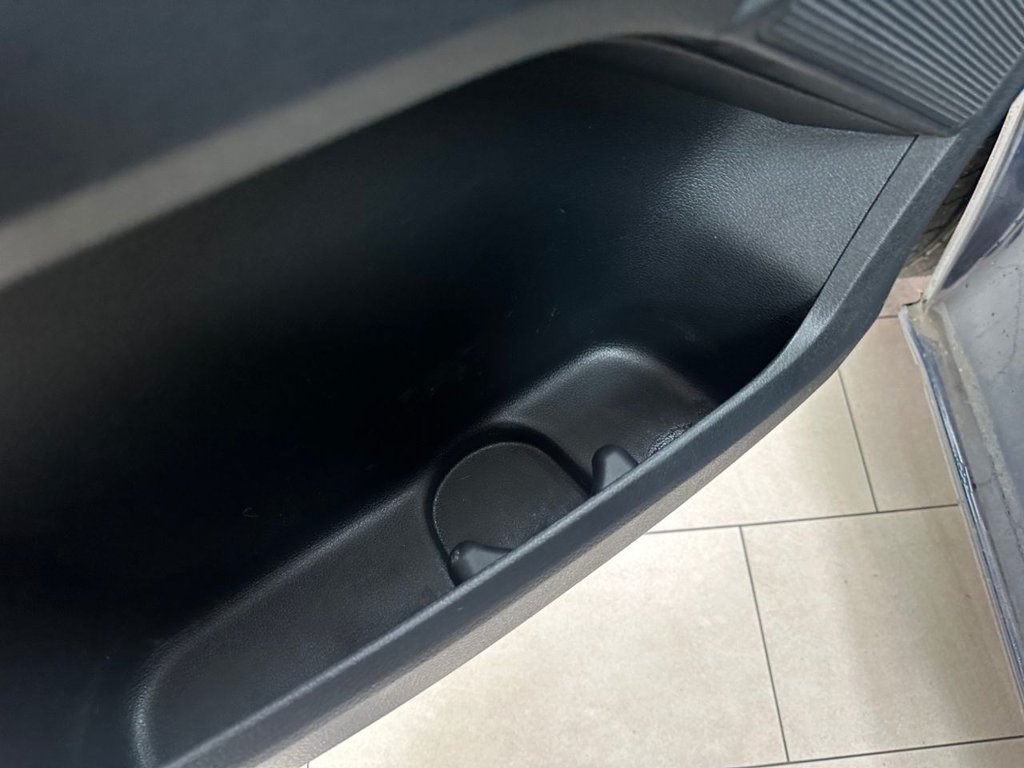 Used Volkswagen Transporter Shuttle 2017 for sale - 77692695: Photo 47