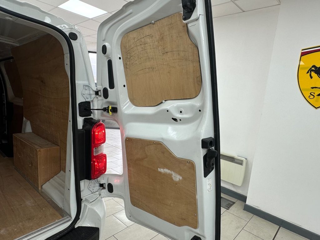 Used Vauxhall Vivaro 2021 for sale - 77764992: Photo 37