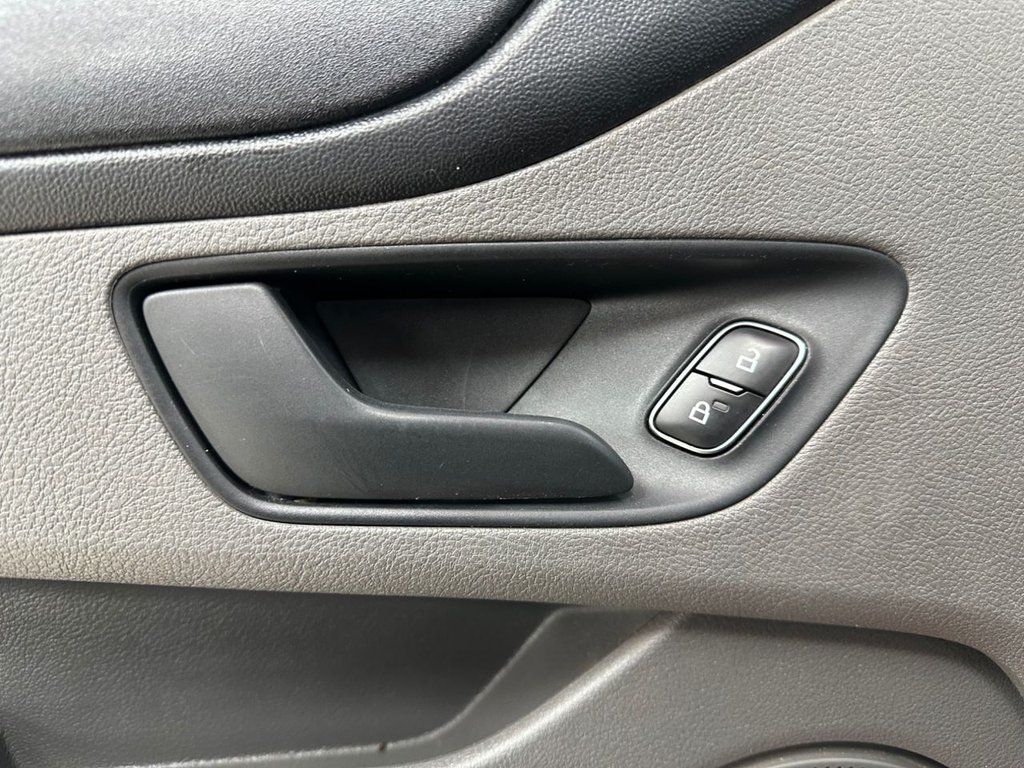 Used Ford Transit Custom 2018 for sale - 76385915: Photo 25