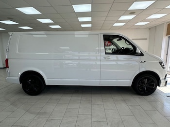 Used Volkswagen Transporter 2019 for sale - 79244591: Photo