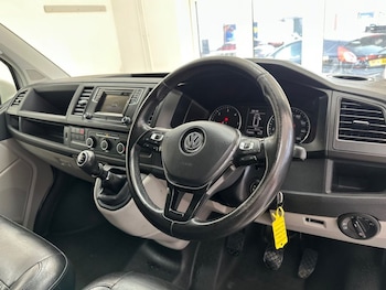 Used Volkswagen Transporter 2019 for sale - 79244591: Photo