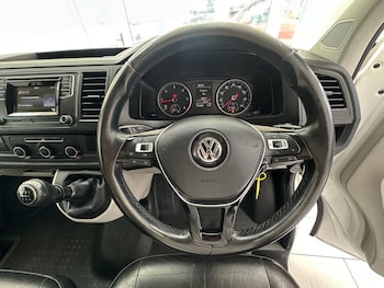 Used Volkswagen Transporter 2019 for sale - 79244591: Photo