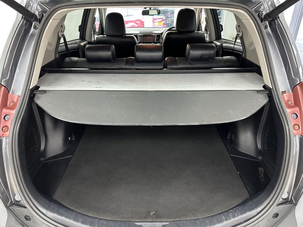 Used Toyota RAV4 2013 for sale - 76333497: Photo 22