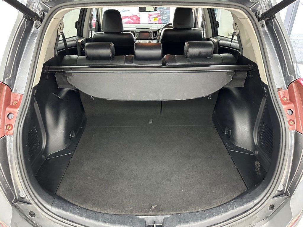 Used Toyota RAV4 2013 for sale - 76333497: Photo 26