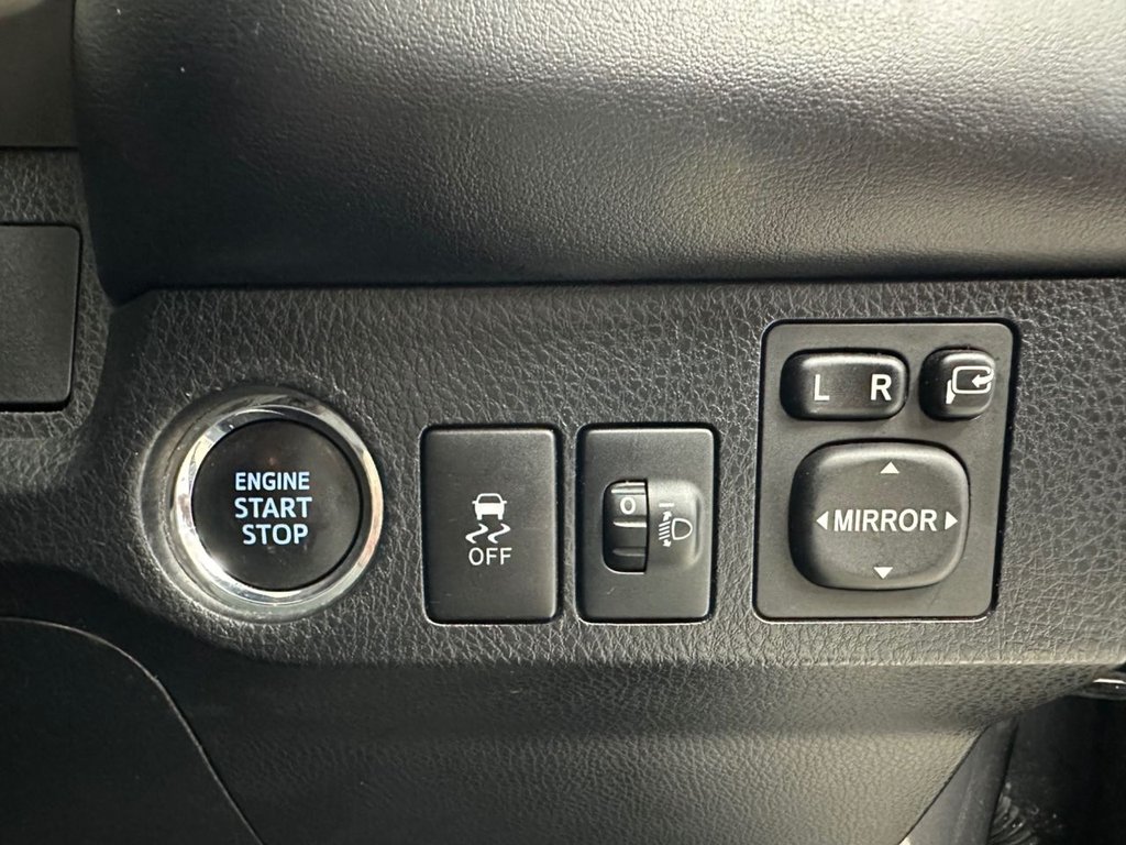 Used Toyota RAV4 2013 for sale - 76333497: Photo 36