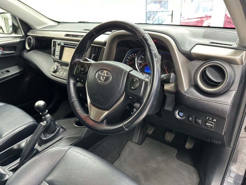 Used Toyota RAV4 2013 for sale - 76333497: Photo 39