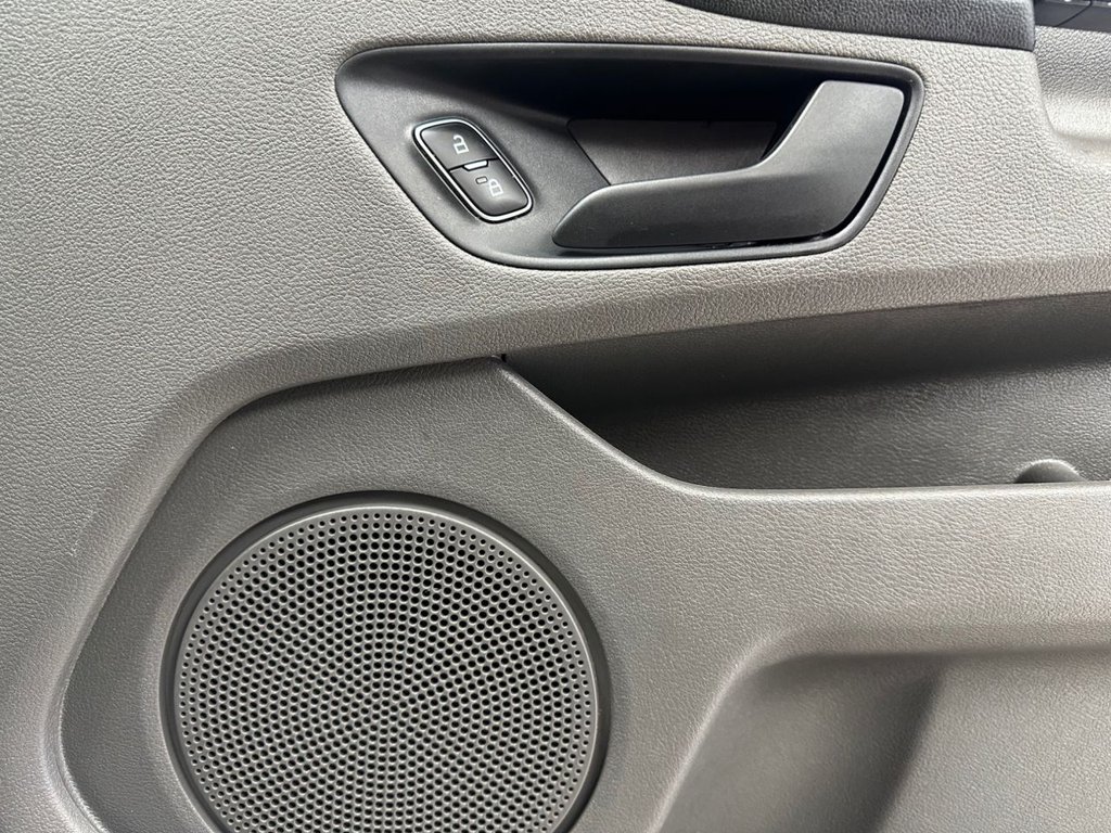 Used Ford Transit Custom 2018 for sale - 77355970: Photo 25