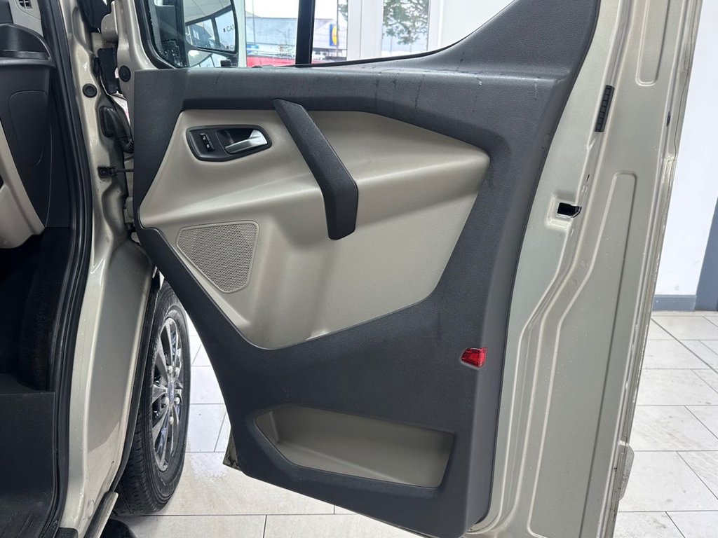 Used Ford Tourneo Custom 2017 for sale - 77720235: Photo 20