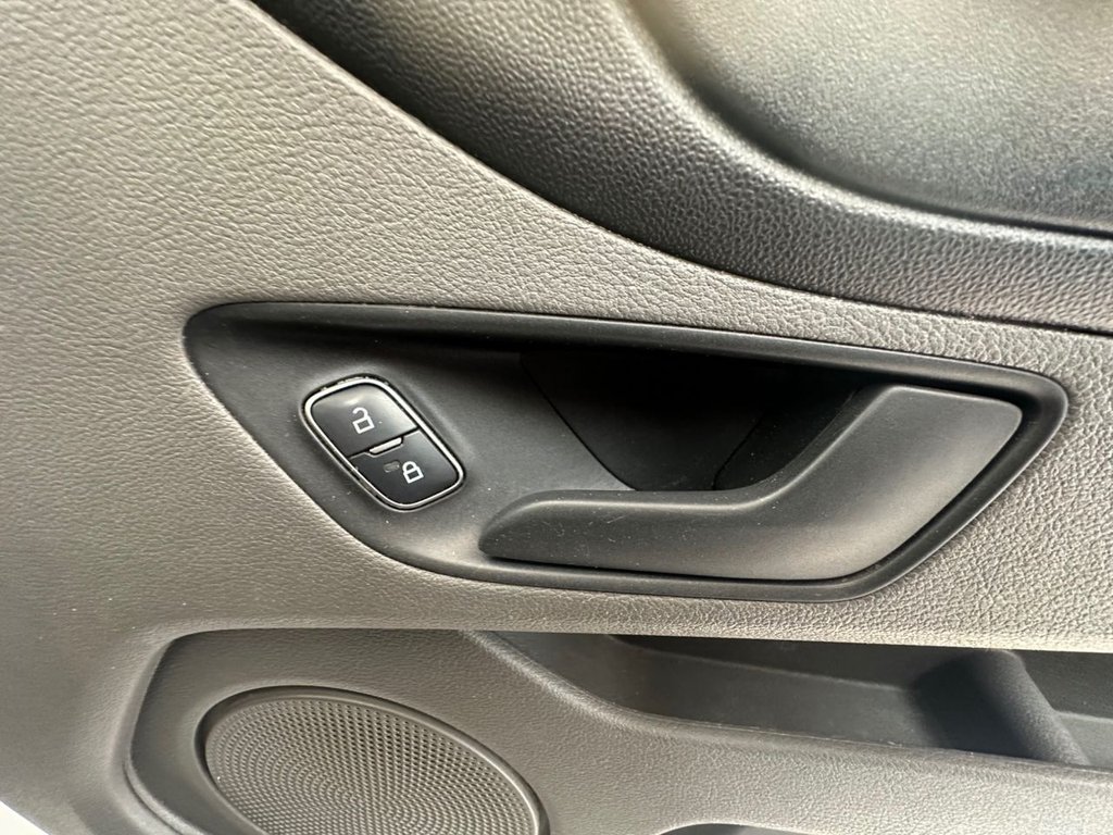 Used Ford Transit Custom 2018 for sale - 77571507: Photo 31