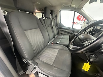 Used Ford Tourneo Custom 2020 for sale - 79220918: Photo