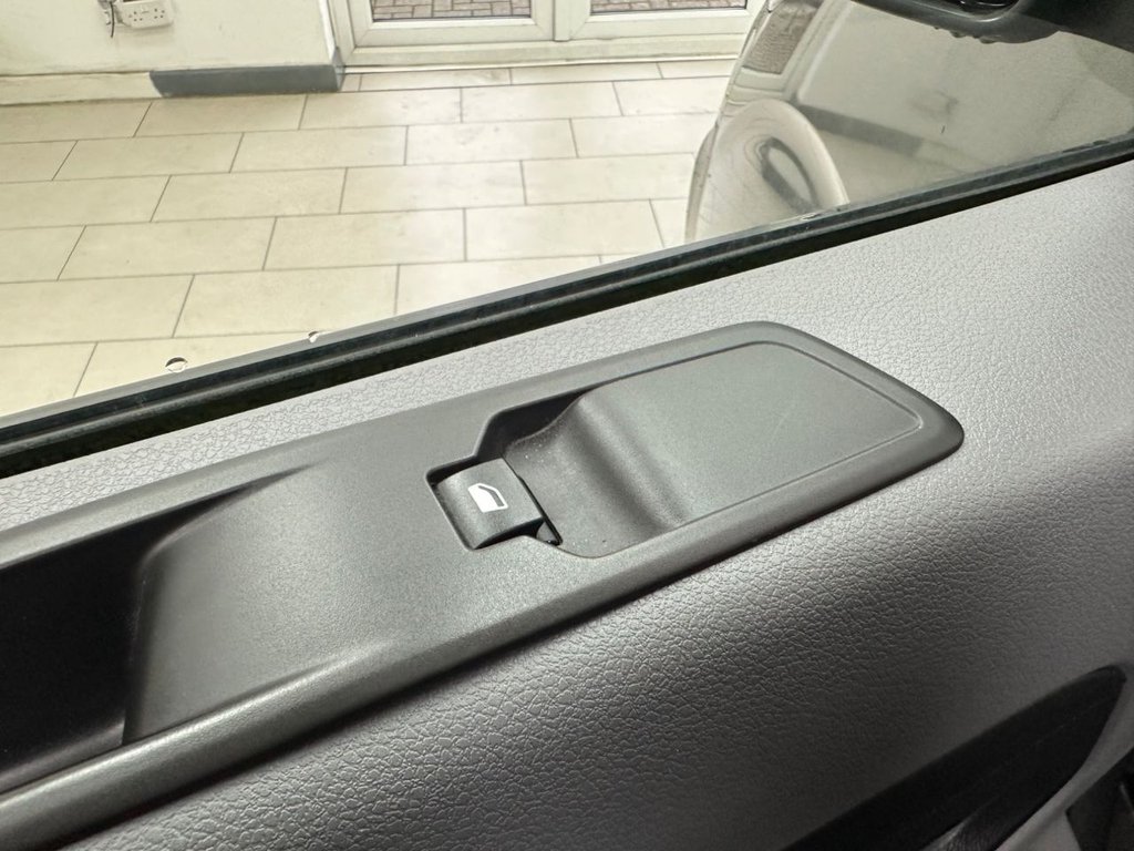 Used Citroen Dispatch 2017 for sale - 77341277: Photo 38