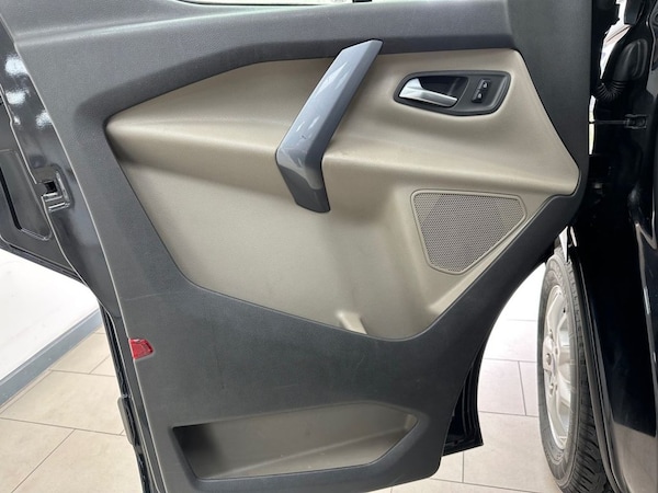 Used Ford Tourneo Custom 2015 for sale - 76185034: Photo 25