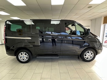 Used Ford Tourneo Custom 2015 for sale - 76185034: Photo 2