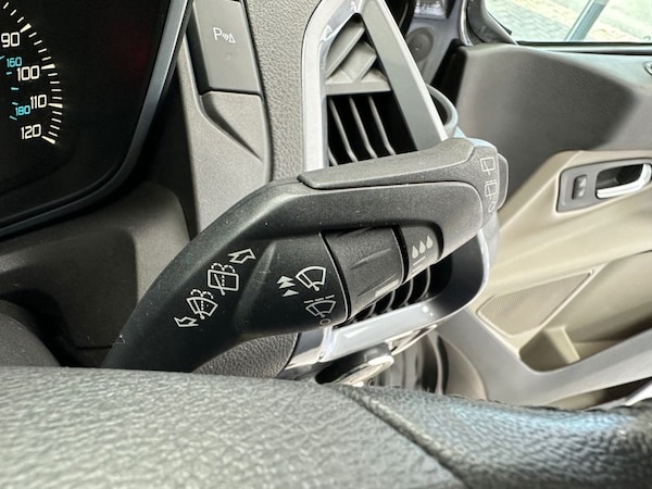 Used Ford Tourneo Custom 2015 for sale - 76185034: Photo 46