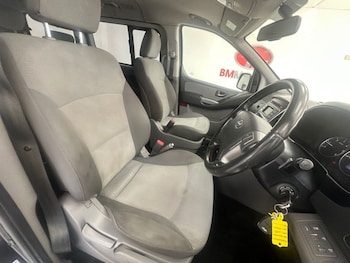 Used Hyundai i800 2016 for sale - 79323074: Photo