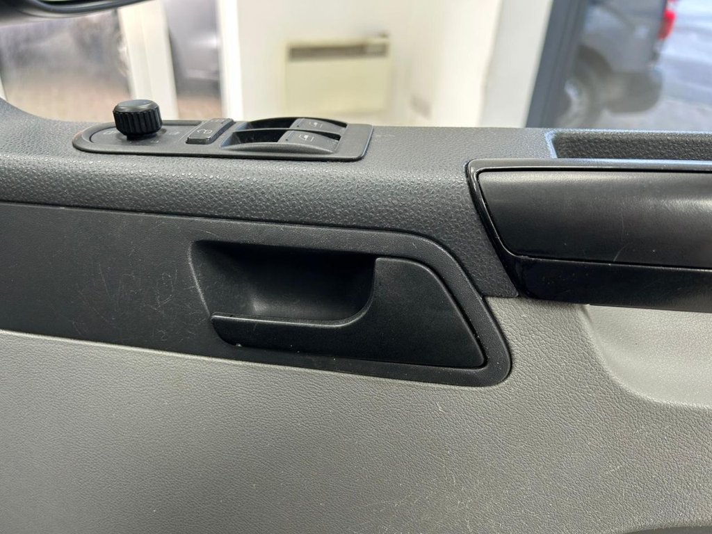 Used Volkswagen Transporter 2012 for sale - 77287614: Photo 26