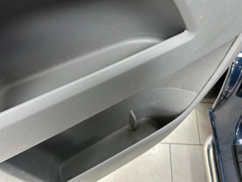 Used Volkswagen Transporter 2012 for sale - 77287614: Photo 49