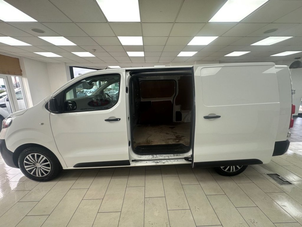 Used Vauxhall Vivaro 2020 for sale - 77920089: Photo 18