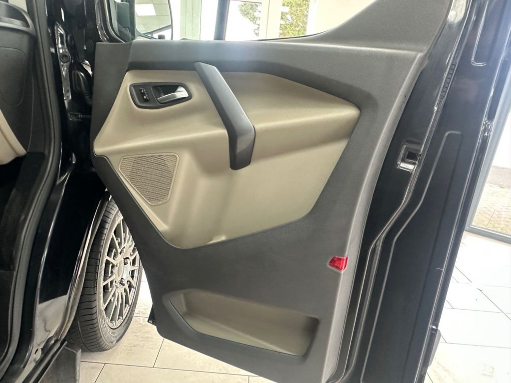Used Ford Tourneo Custom 2016 for sale - 78181244: Photo 21