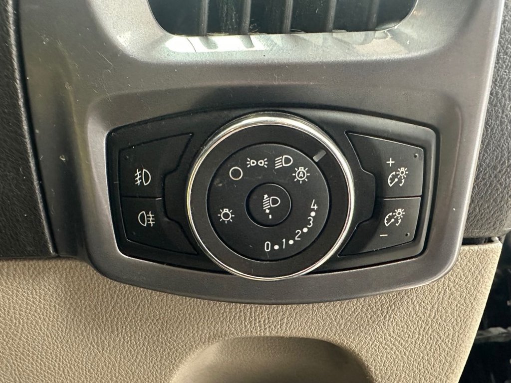 Used Ford Tourneo Custom 2016 for sale - 78181244: Photo 28