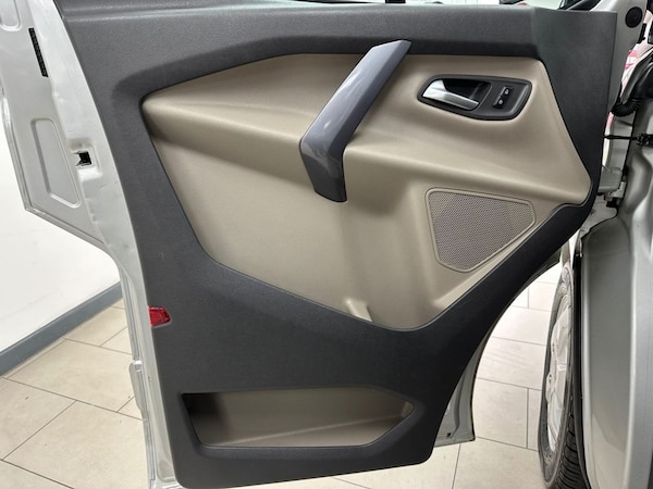 Used Ford Tourneo Custom 2017 for sale - 76256028: Photo 26