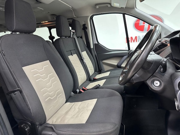 Used Ford Tourneo Custom 2017 for sale - 76256028: Photo 3