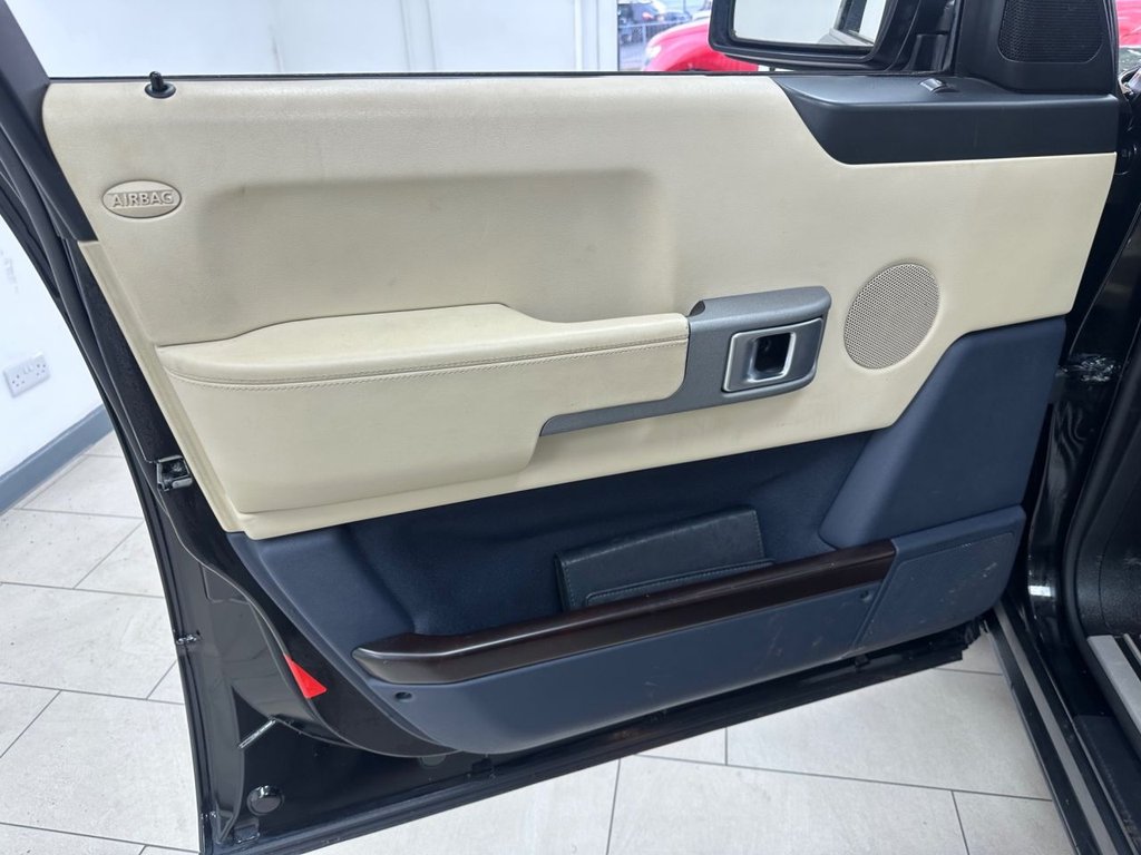 Used Land Rover Range Rover 2004 for sale - 78049487: Photo 42